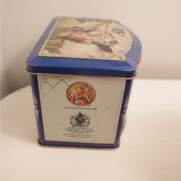 Vintage Blue Decorative Tin Box Pears tea tin kitchen storage kitten puppy child - Picture 3 of 6